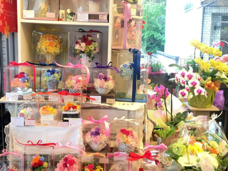 店舗案内 フラワーショップ「花の部屋」