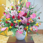 22000 S-4 会場に華を添える壺花 - 大阪府豊中市の花屋「花の部屋」