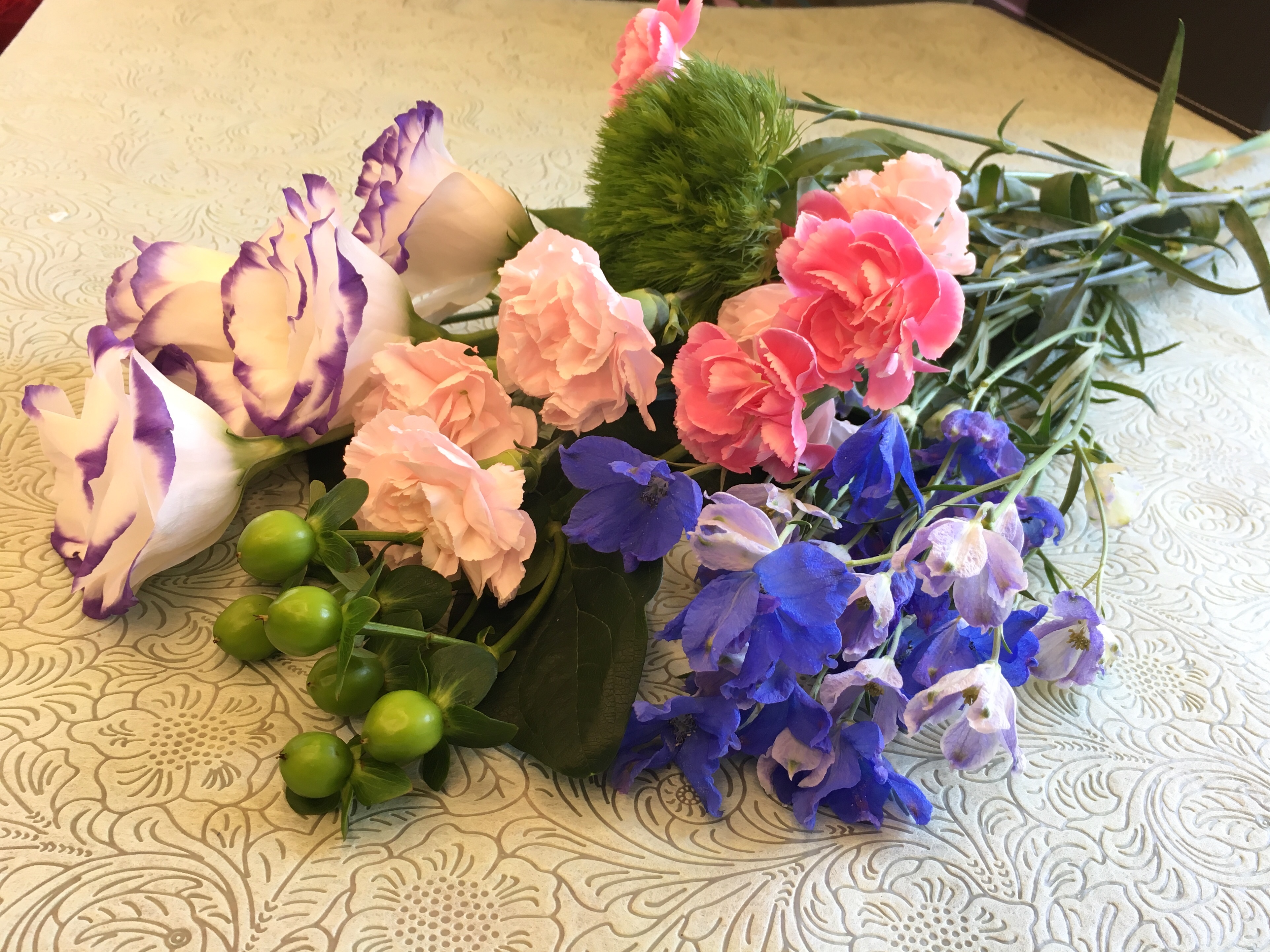 お供え花特集を拡充しました ペットのお供えも 大阪府豊中市の花屋 花の部屋