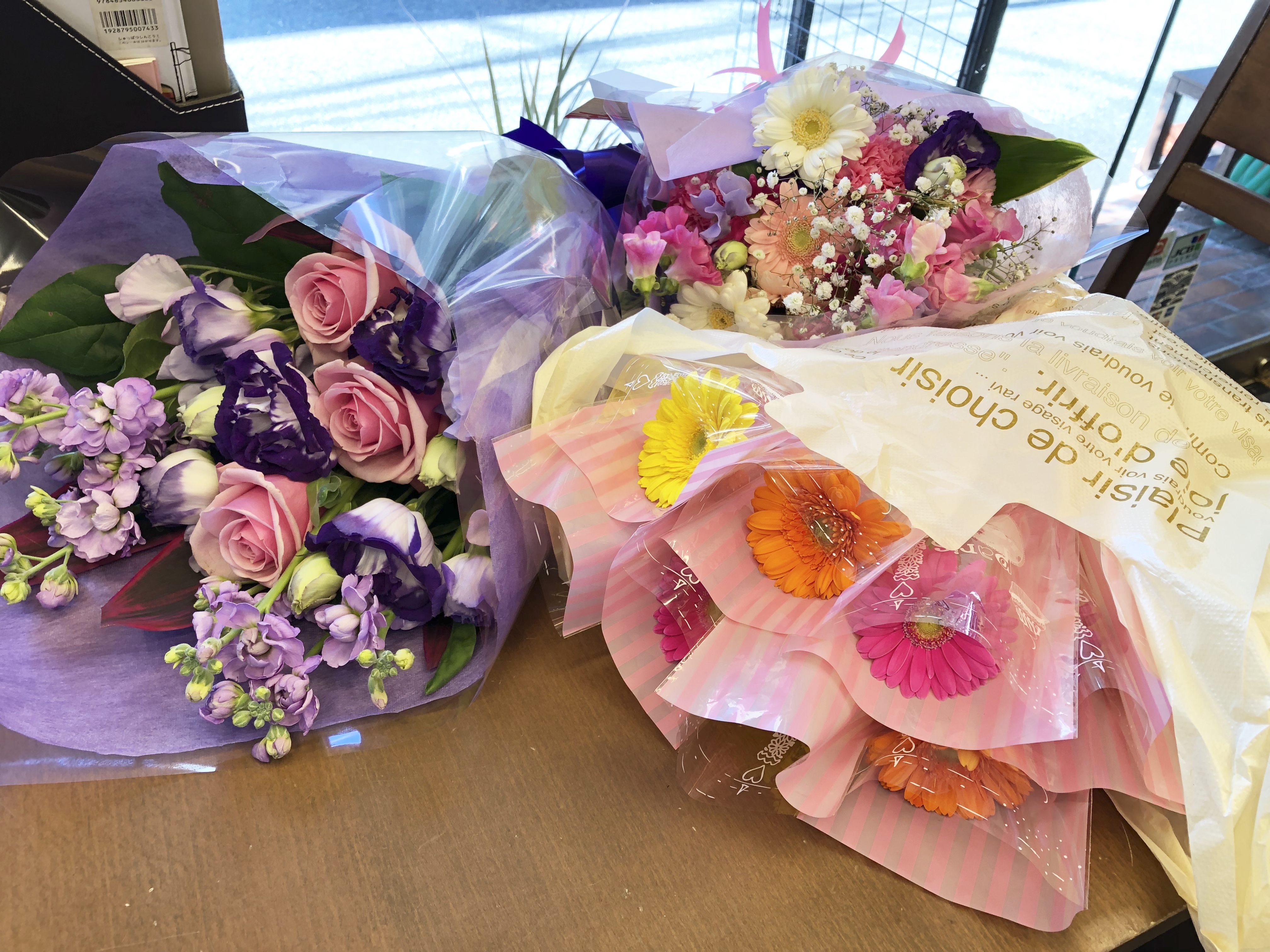 成人のお祝い花束 男子から女子へ 女子から男子へ 大阪府豊中市の花屋 花の部屋